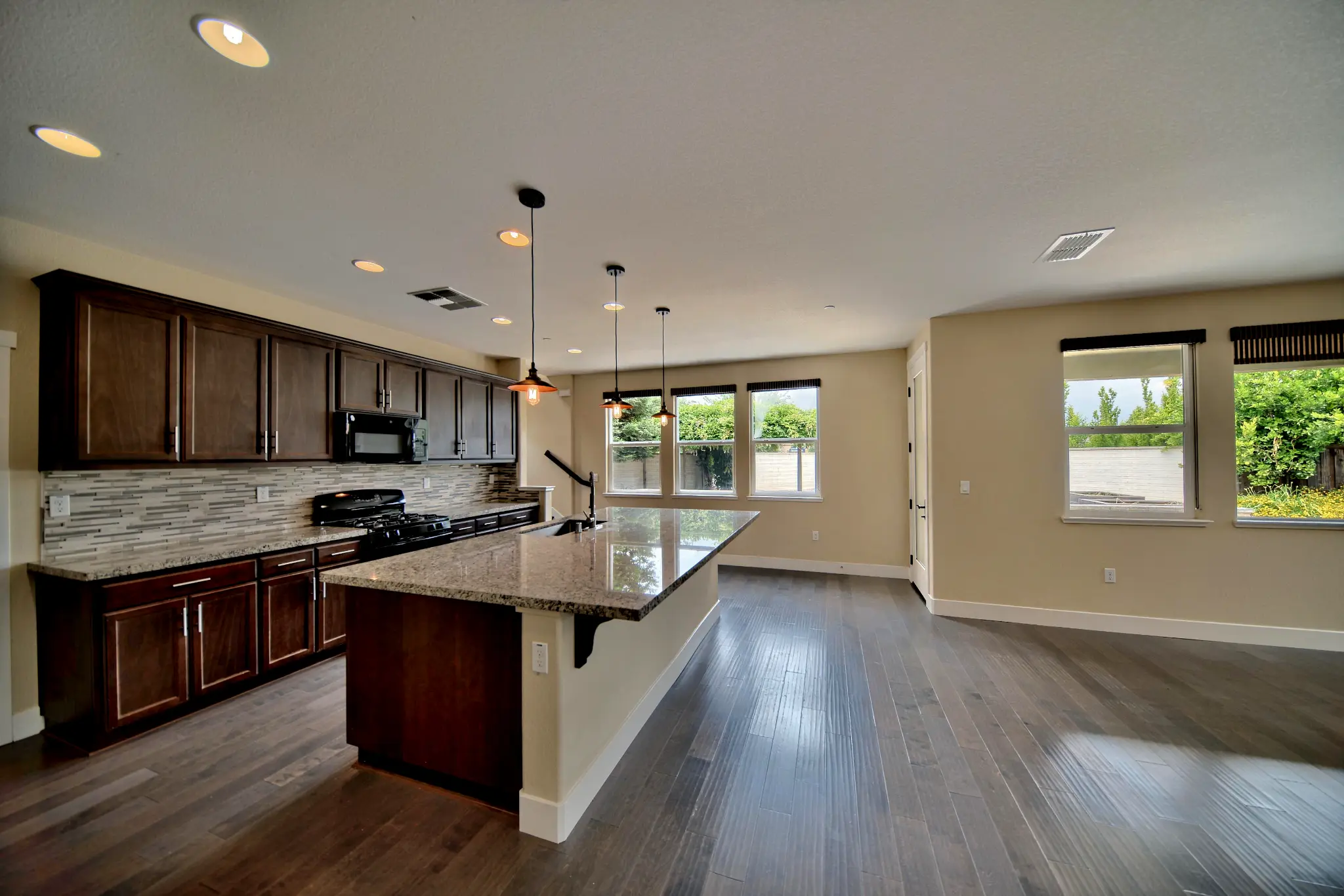 Formal Dining